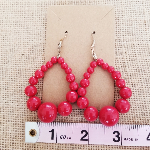Red Beaded Earrings - Picture 5 of 10